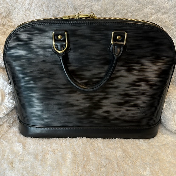 Authentic Louis Vuitton Black Alma MM - Picture 2 of 13